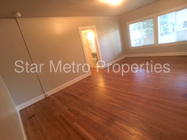 Foto del edificio - 2504 NE Hoyt St