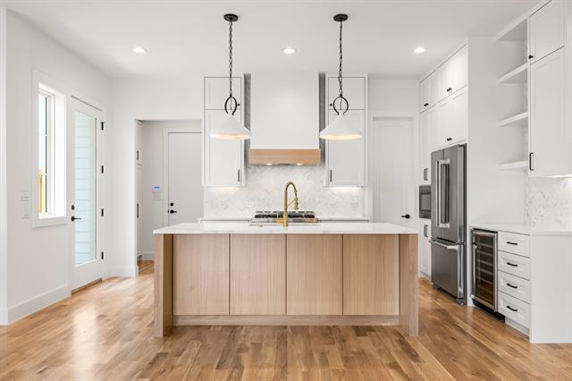 Foto del edificio - 4604 Hopkins Ave