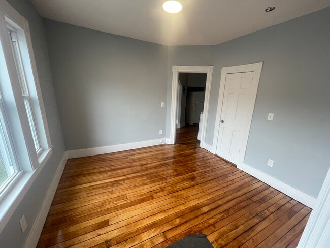 Bedroom - 34 Main St