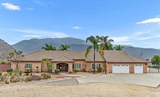 Foto del edificio - BEAUTIFUL 4BR/3BA home in SINGING HILLS VI...