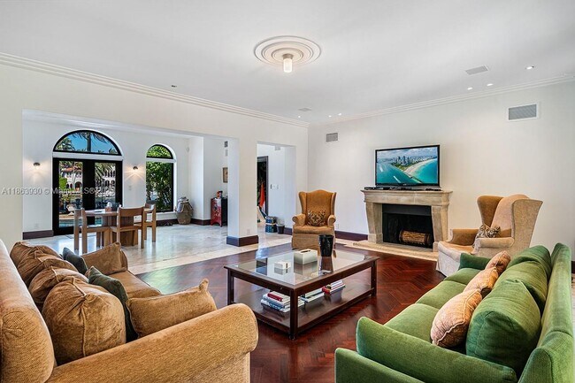 Foto del edificio - 1425 W 27th St