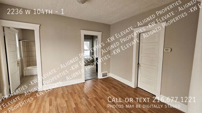 Foto del edificio - 2236 W 104th St