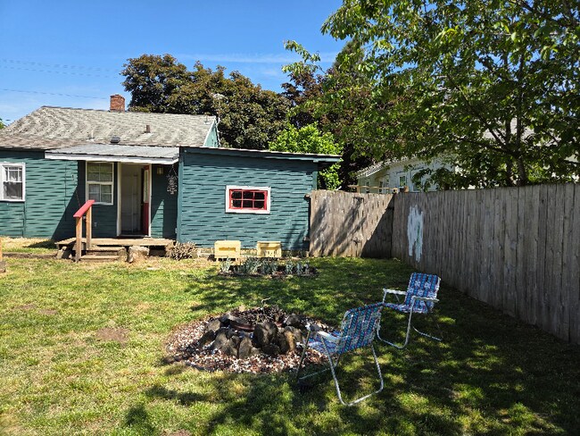 Foto del edificio - 2075 Berry St SE