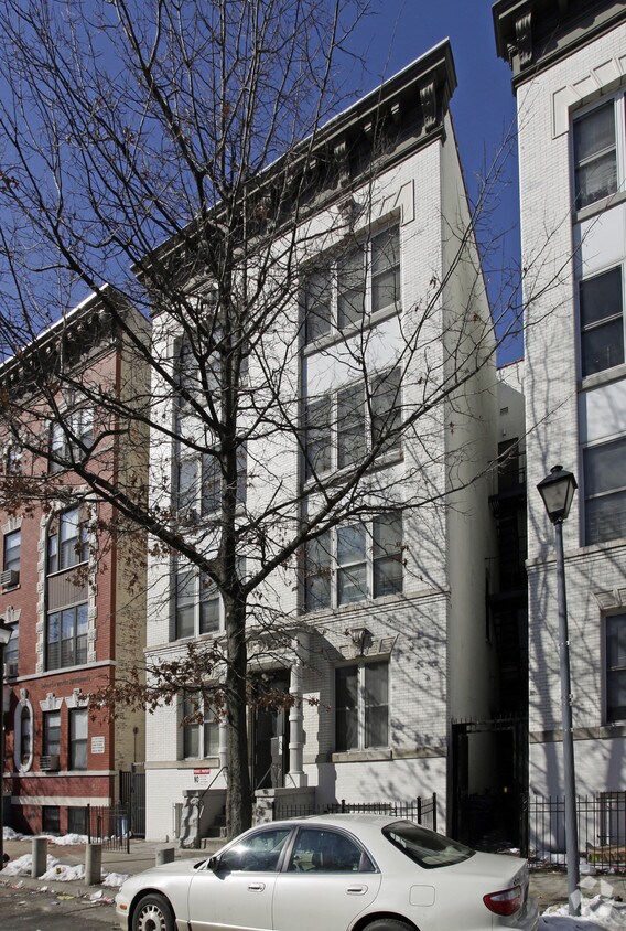 Primary Photo - 31 Monticello Ave
