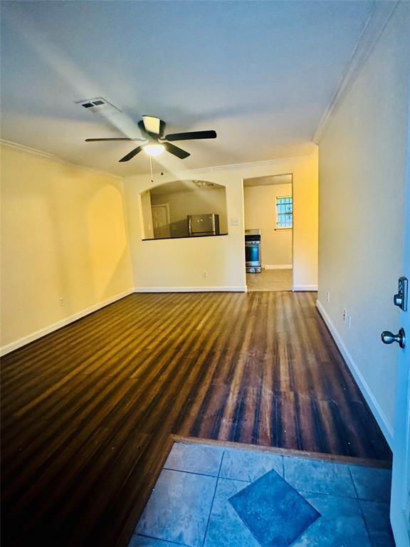Building Photo - 3019 Akard St