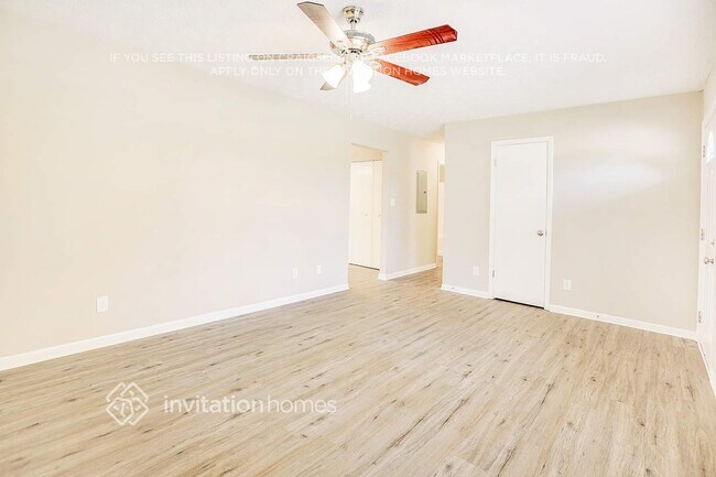 Foto del edificio - 237 W James Cir