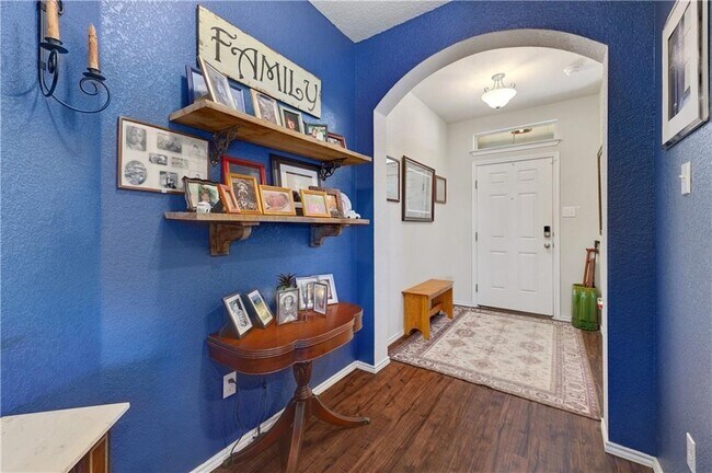 Foto del edificio - 101 Green Jay Dr