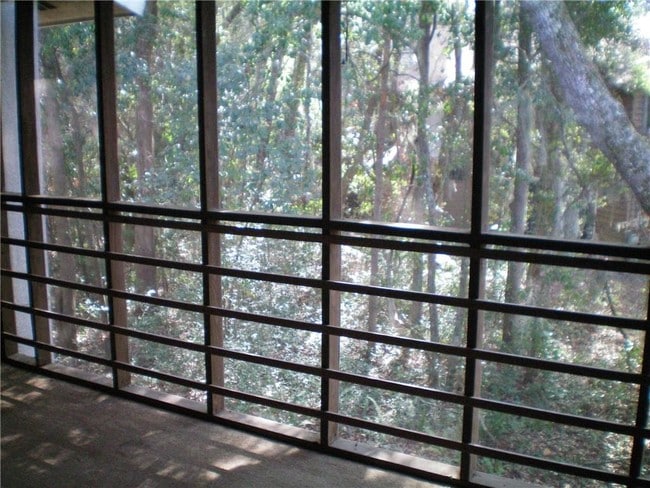 Building Photo - 236 Walmar Grove