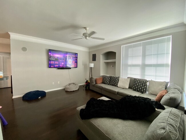 Photo - 3432 Westchester Square Blvd Townhome