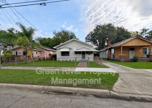 Building Photo - 643 Linwood Ave