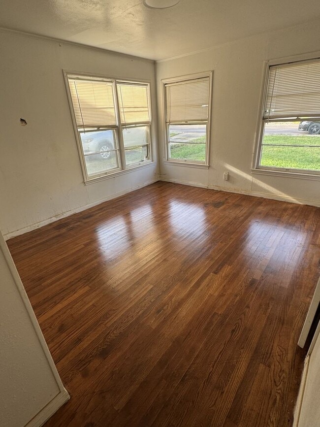 Foto del edificio - 3 Bedroom 1 Bath Singe Family Home