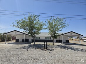 Building Photo - 1083 E Calvada Blvd