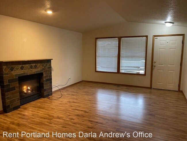 Foto del edificio - 3 br, 2 bath House - 6424 SE 83rd Ave