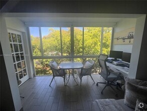 Building Photo - 1401 SW 128th Terrace