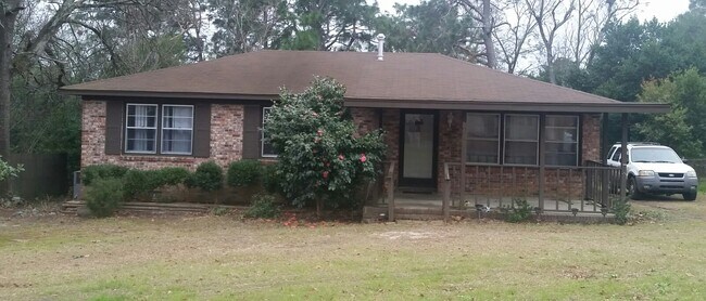 Building Photo - 3409 Westmont Dr