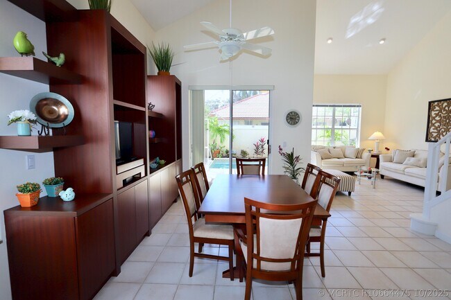 Foto del edificio - 77 Spyglass Way