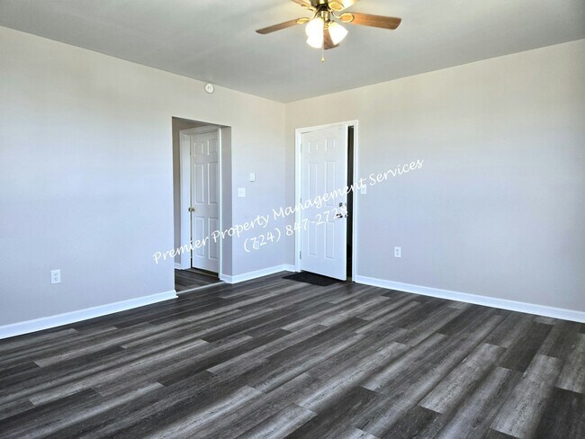 Foto del edificio - 211 E Wallace Ave