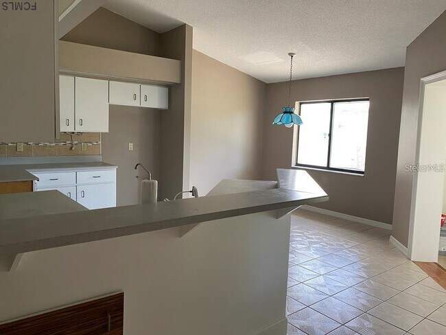 Foto del edificio - 250 Coral Reef Ct N