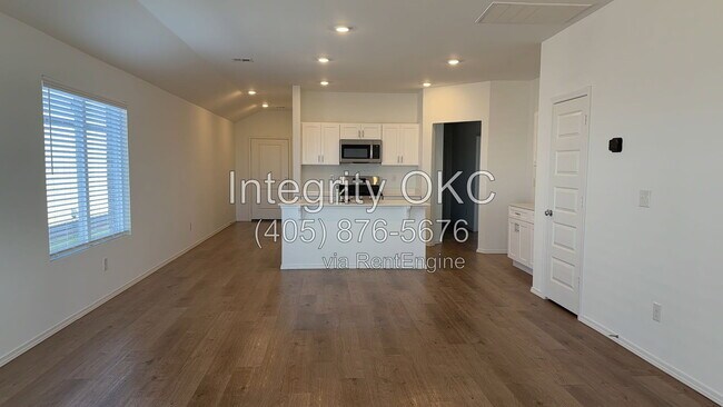 Building Photo - 12913 Florence Ln