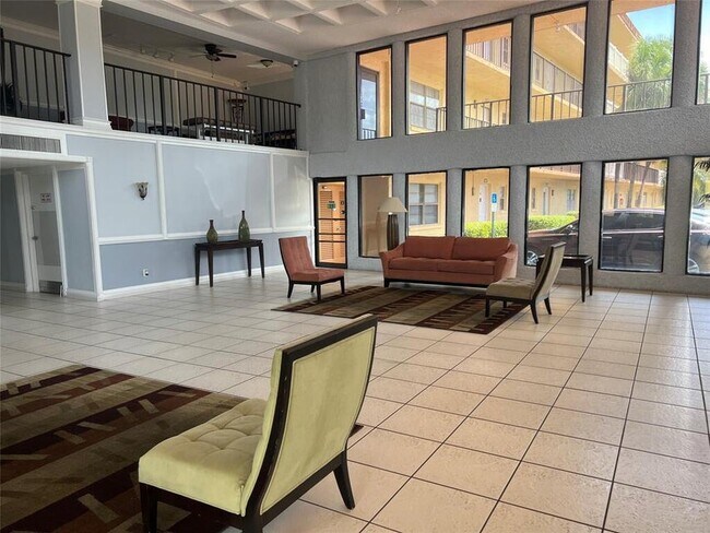 Foto del edificio - 9273 SW 8th St