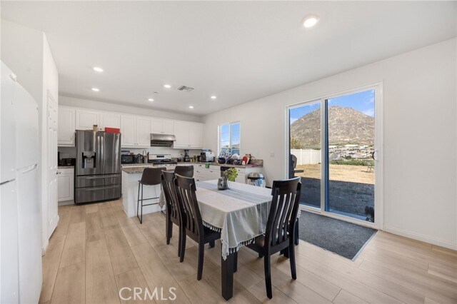 Foto del edificio - 21192 Telegraph Rd