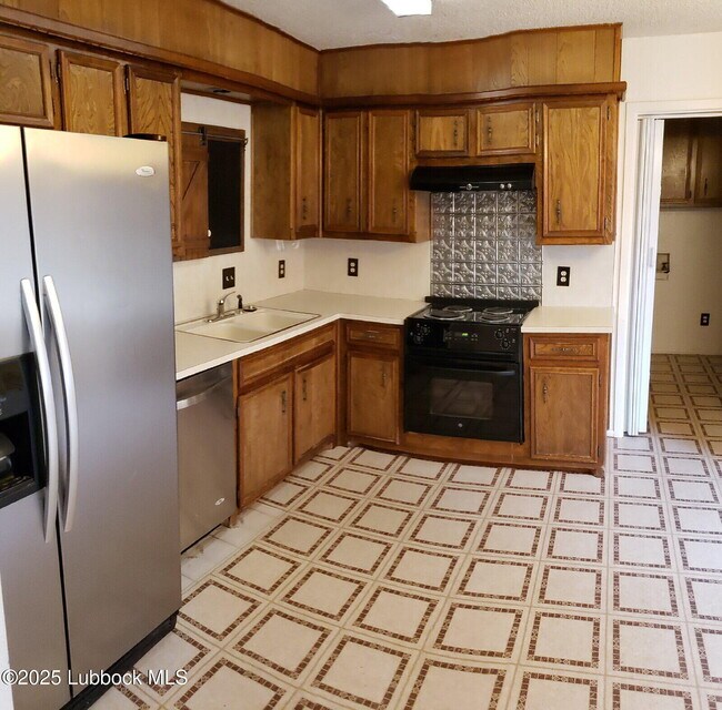 Foto del edificio - 5242 95th St