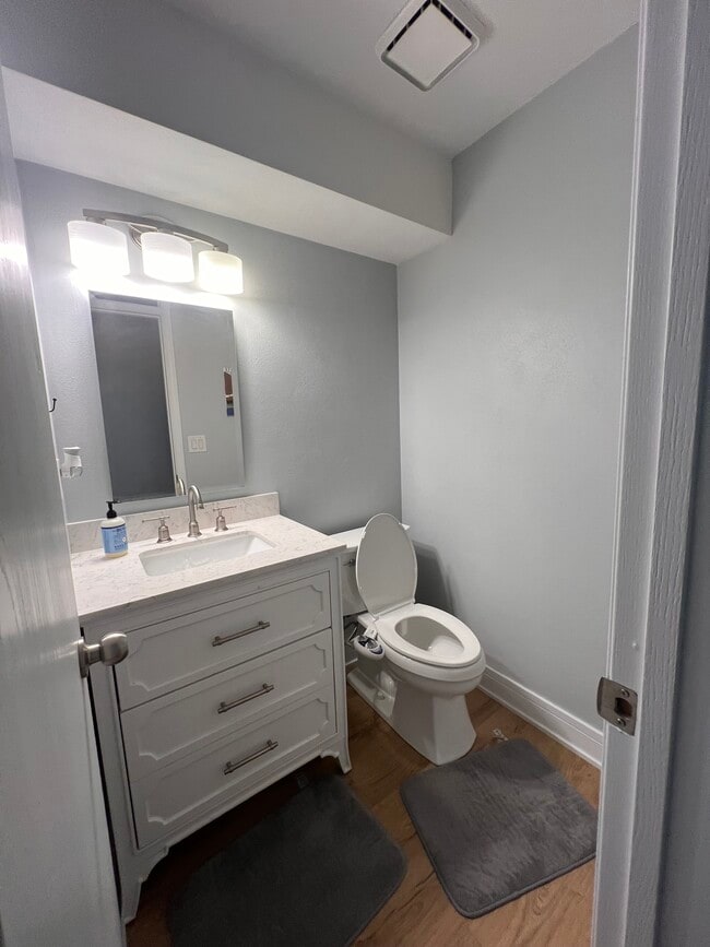 Building Photo - 1848 Bright View Dr