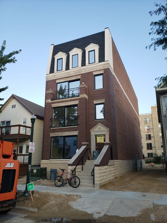 Building Photo - 531 W Mifflin St