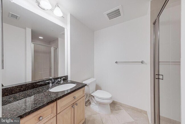 Foto del edificio - 11990 Market St