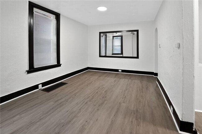 Foto del edificio - 341 Lawn St