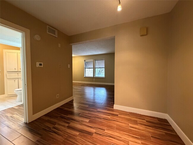 Foto del edificio - 1901 Brun St