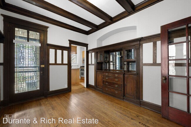 Foto del edificio - 1 br, 1 bath House - 2351 N Cleveland Ave 2N