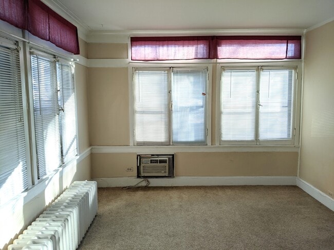 Foto del edificio - 1453 Ridge Ave
