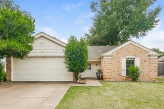 Building Photo - 406 Wild Oak Ln