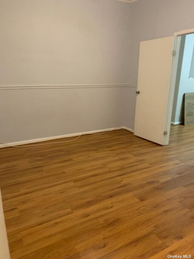 Foto del edificio - 58 Hemlock St