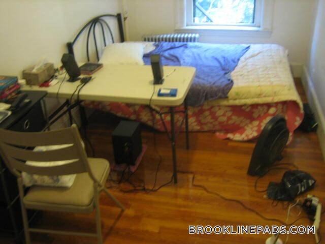 Foto del edificio - 1069 Beacon St