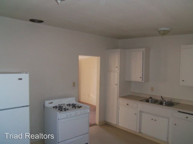Building Photo - 6319 Tamarisk Ave