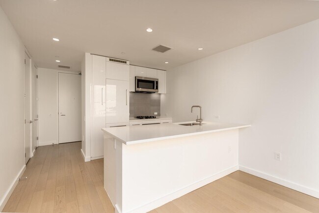 Building Photo - 1110 23rd St NW