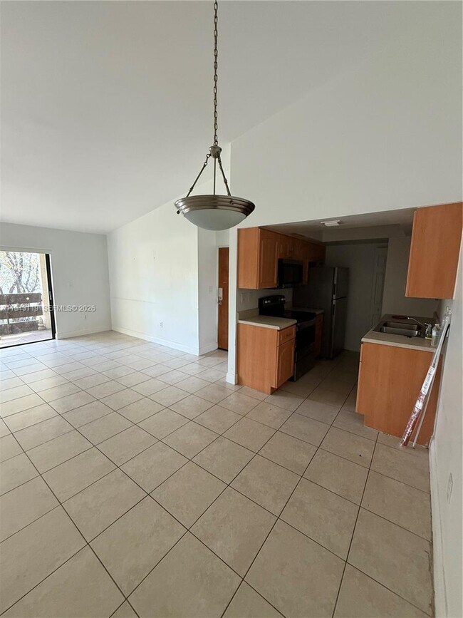 Foto del edificio - 8811 SW 123rd Ct