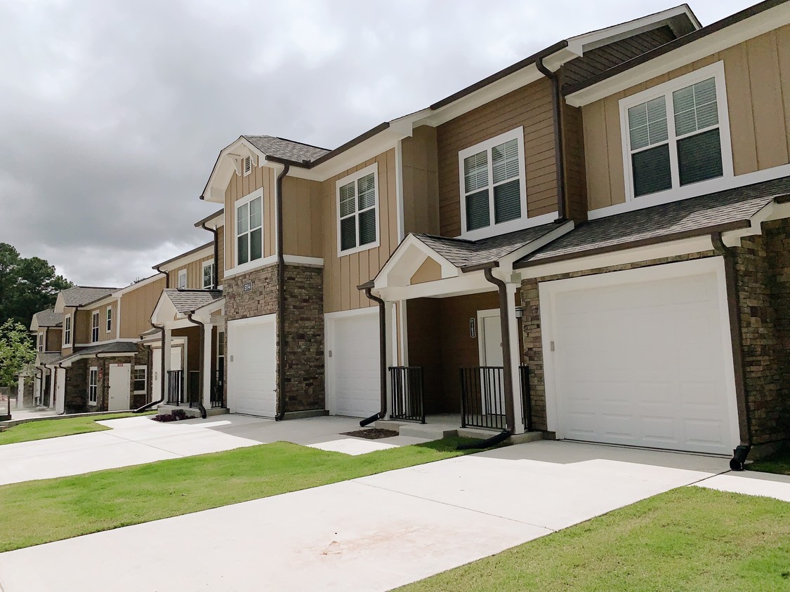 Casas adosadas de 2 habitaciones - 3116 Hillandale Rd