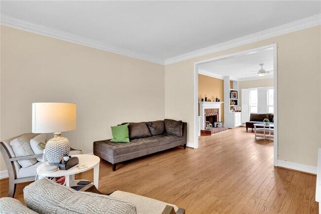 Building Photo - 1165 Mayfield Manor Dr