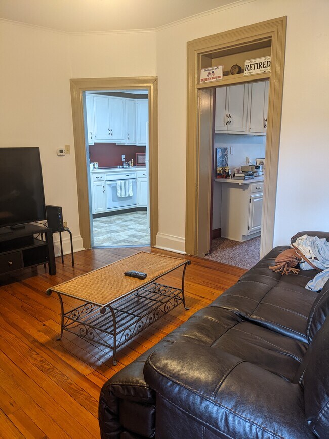 Living area View 2 - 9 Penn St