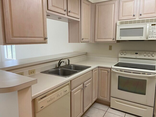Foto del edificio - 314 Westlake Ct