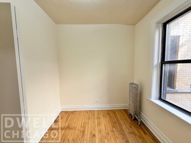 Building Photo - 1540 N Kedzie Ave