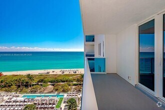 Building Photo - 2301 Collins Ave