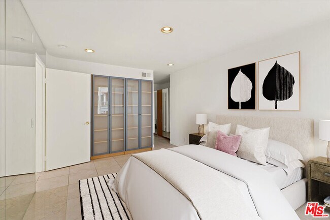 Foto del edificio - 10747 Wilshire Blvd