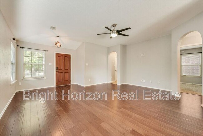 Foto del edificio - 5160 Britton Ridge Ln