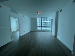 Building Photo - 300 S Biscayne Blvd