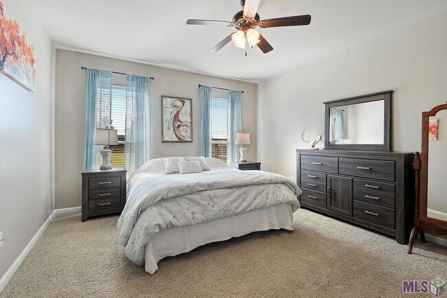 Foto del edificio - 644 Greenwich Dr