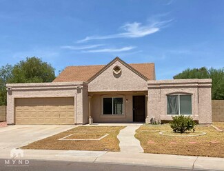 Building Photo - 11220 N 72nd Dr